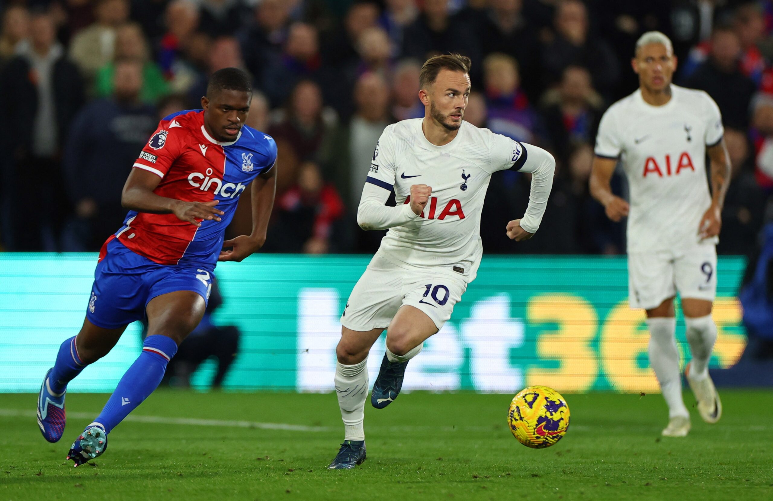 Nhận định soi kèo Crystal Palace vs Tottenham lúc 21h00 ngày 26/10/2024 nhan-dinh-soi-keo-crystal-palace-vs-tottenham-luc-21h00-ngay-26-10-2024-1