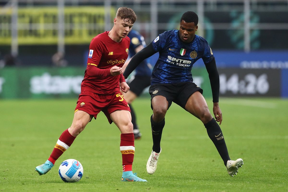 Nhận định soi kèo Roma vs Inter lúc 01h45 ngày 21/10/2024 nhan-dinh-soi-keo-roma-vs-inter-luc-01h45-ngay-21-10-2024-1