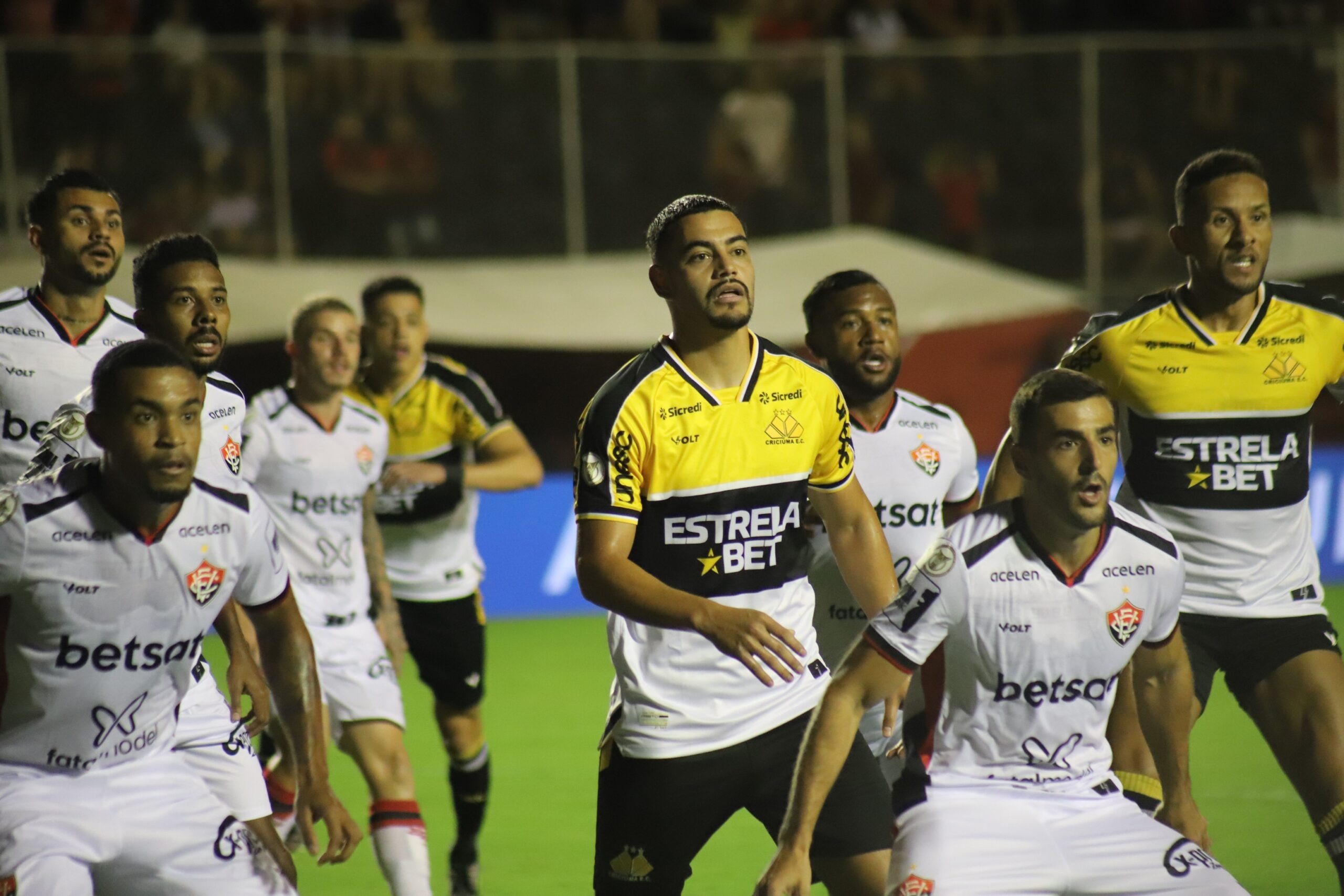 nhan-dinh-soi-keo-criciuma-vs-vitoria-luc-02h30-ngay-21-11-2024