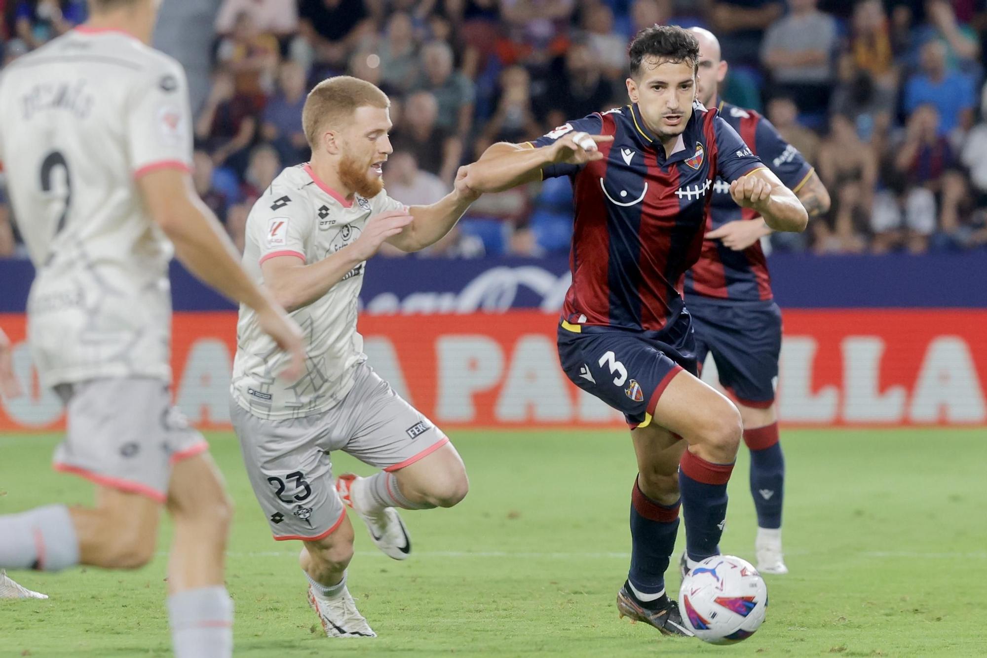 nhan-dinh-soi-keo-racing-ferrol-vs-levante-luc-02h30-ngay-23-11-2024