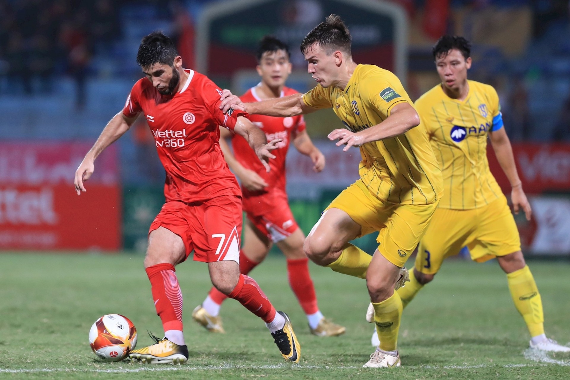 Tỉ lệ kèo Sông Lam Nghệ An vs Viettel nhan-dinh-soi-keo-song-lam-nghe-an-vs-viettel-luc-18h00-ngay-19-11-2024-2