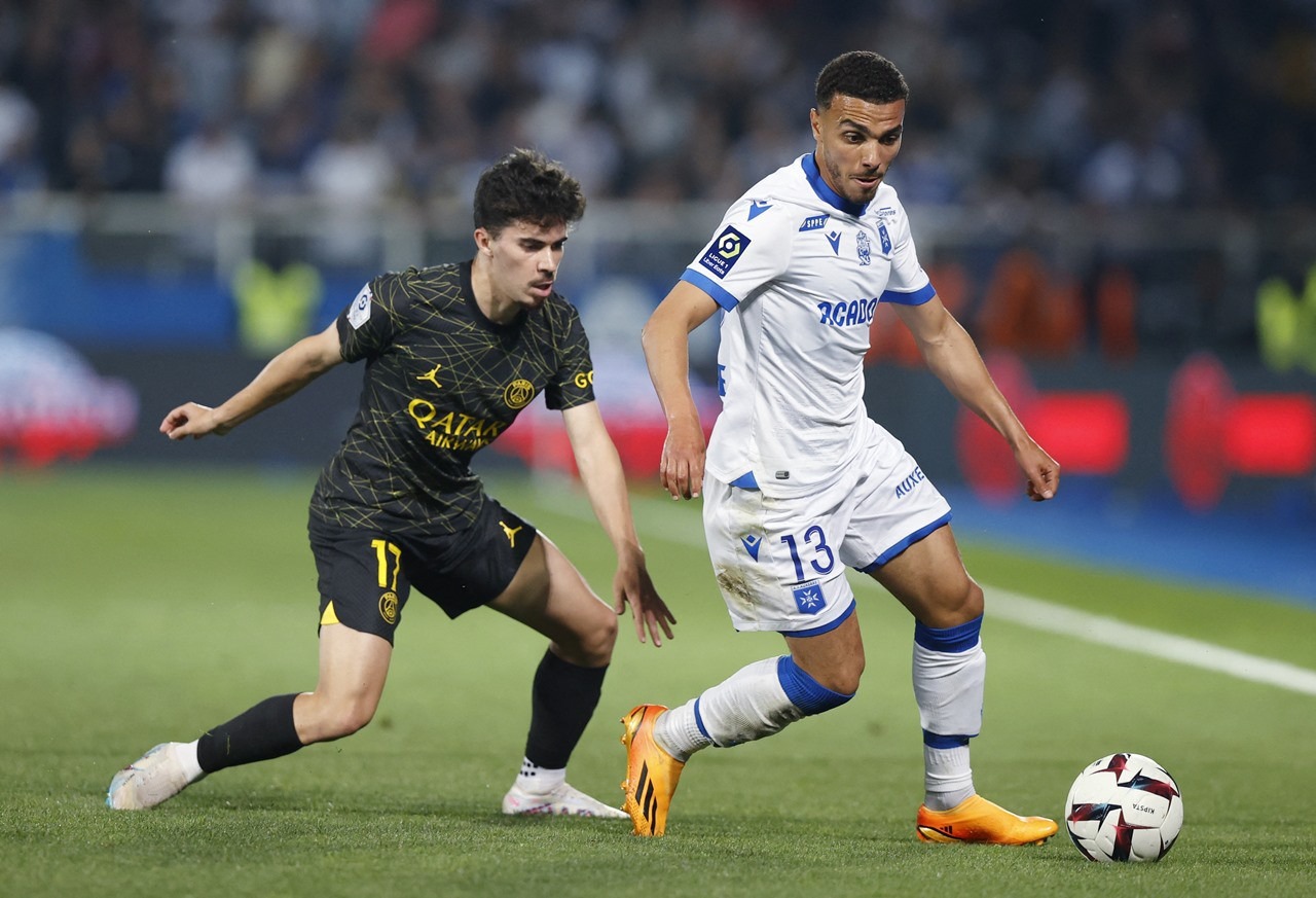 Nhận định soi kèo Auxerre vs PSG lúc 03h00 ngày 7/12/2024 nhan-dinh-soi-keo-auxerre-vs-psg-vao-03h00-ngay-7-12-2024-1