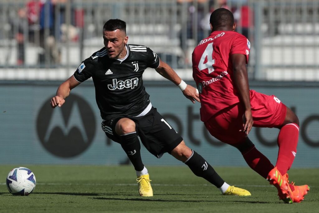 Nhận định soi kèo Monza vs Juventus lúc 02h45 ngày 23/12/2024 nhan-dinh-soi-keo-monza-vs-juventus-luc-02h45-ngay-23-12-2024-1