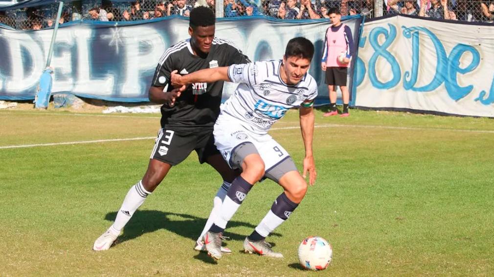 nhan-dinh-soi-keo-rivadavia-vs-riestra-luc-07h00-ngay-17-12-2024