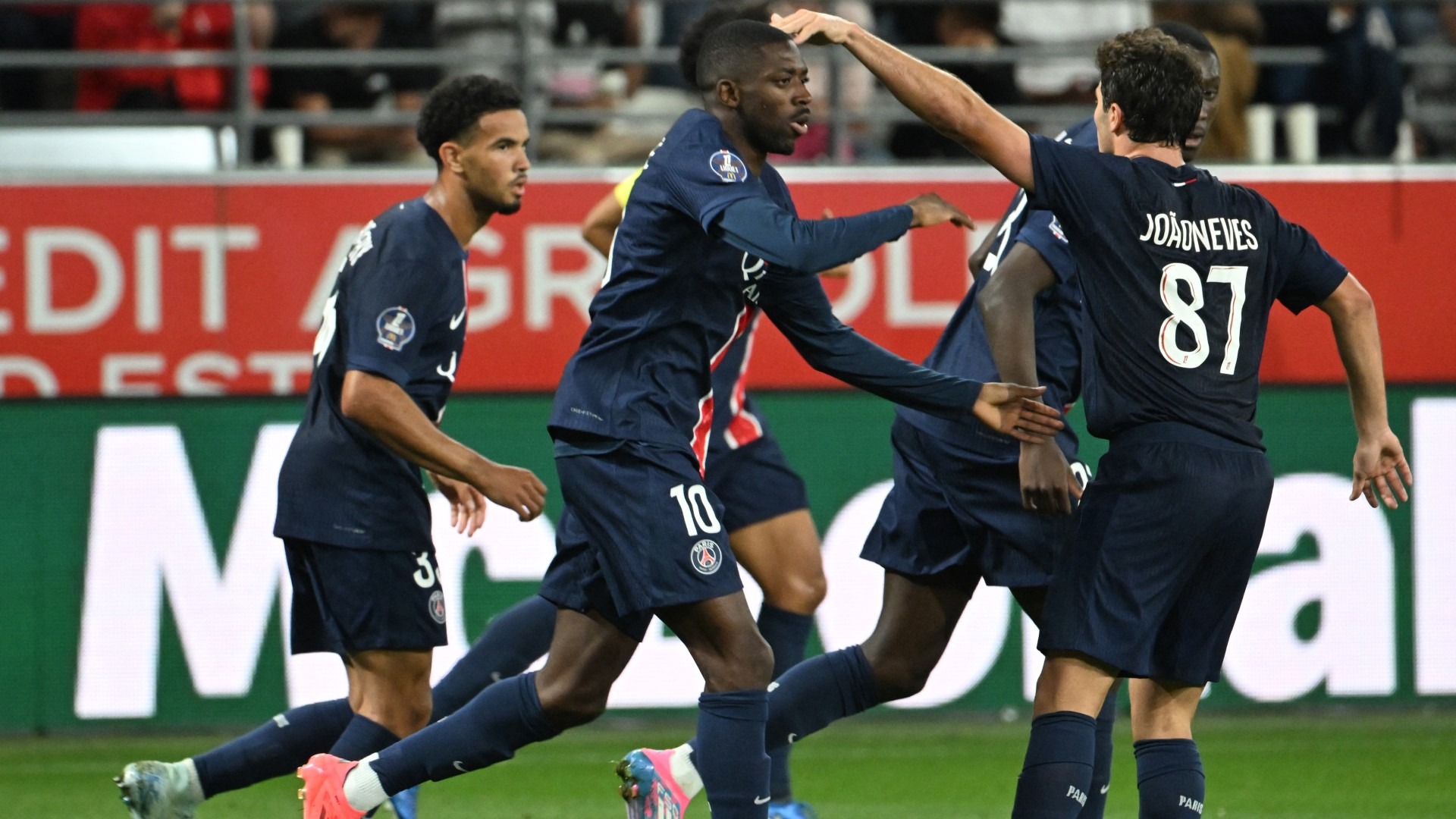 Nhận định soi kèo Salzburg vs PSG lúc 03h00 ngày 11/12/2024 nhan-dinh-soi-keo-salzburg-vs-psg-luc-03h00-ngay-11-12-2024-1