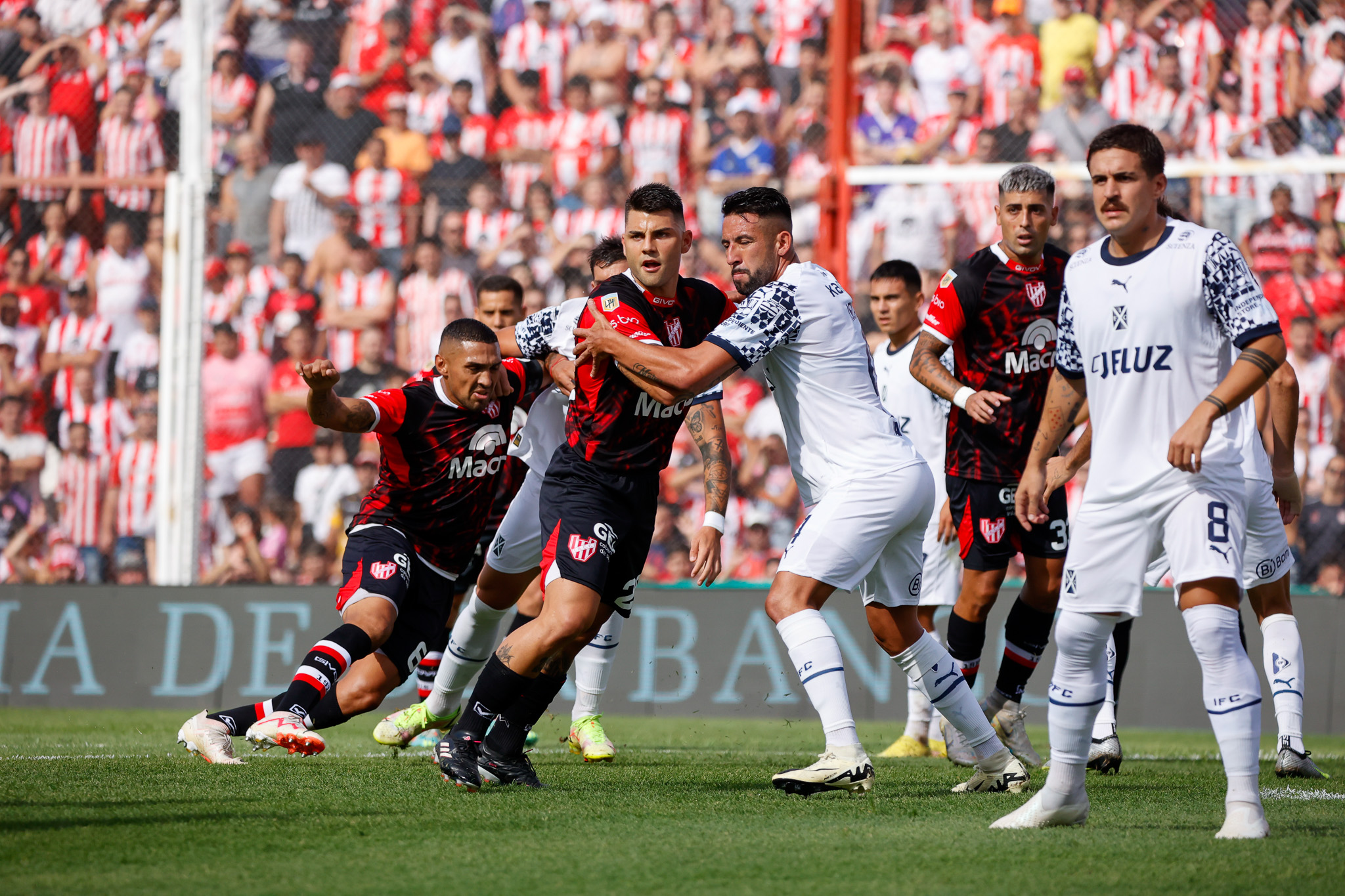 nhan-dinh-soi-keo-talleres-vs-huracan-luc-05h45-ngay-03-12-2024