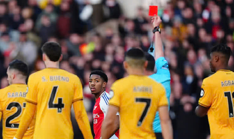 arsenal-gap-kho-trong-cuoc-dua-vo-dich-vi-chuoi-the-do-dang-bao-dong