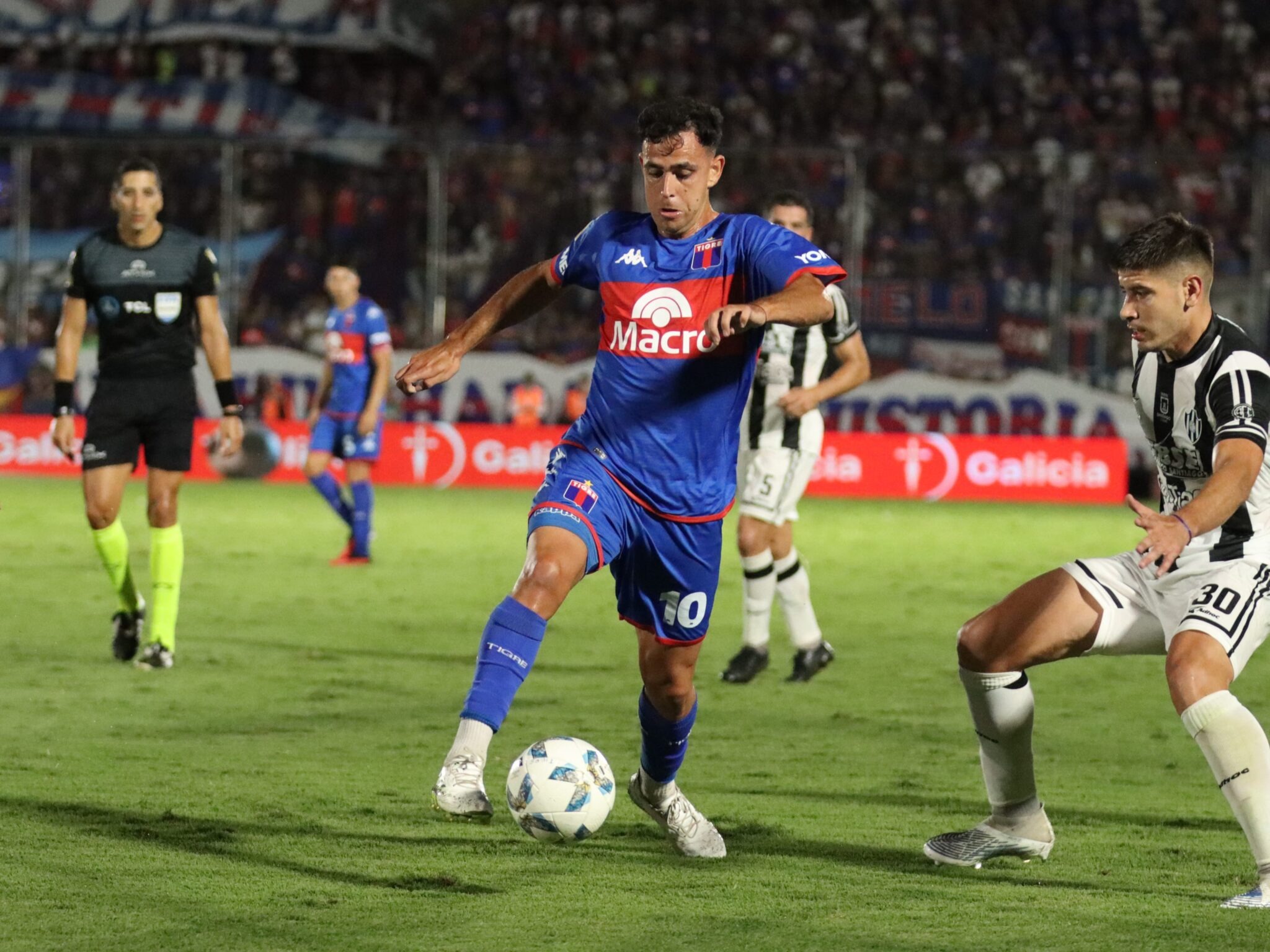Nhận định soi kèo Tigre vs Central Cordoba lúc 05h00 ngày 18/3/2025 nhan-dinh-soi-keo-tigre-vs-central-cordoba-luc-05h00-ngay-18-3-2025-1