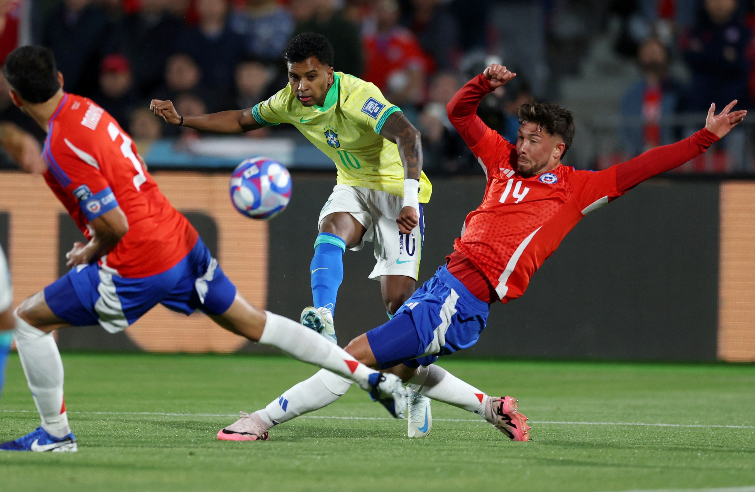 Nhận định soi kèo Brazil vs Chile lúc 07h30 ngày 5/9/2025 nhan-dinh-soi-keo-brazil-vs-chile-luc-07h30-ngay-5-9-2025-1
