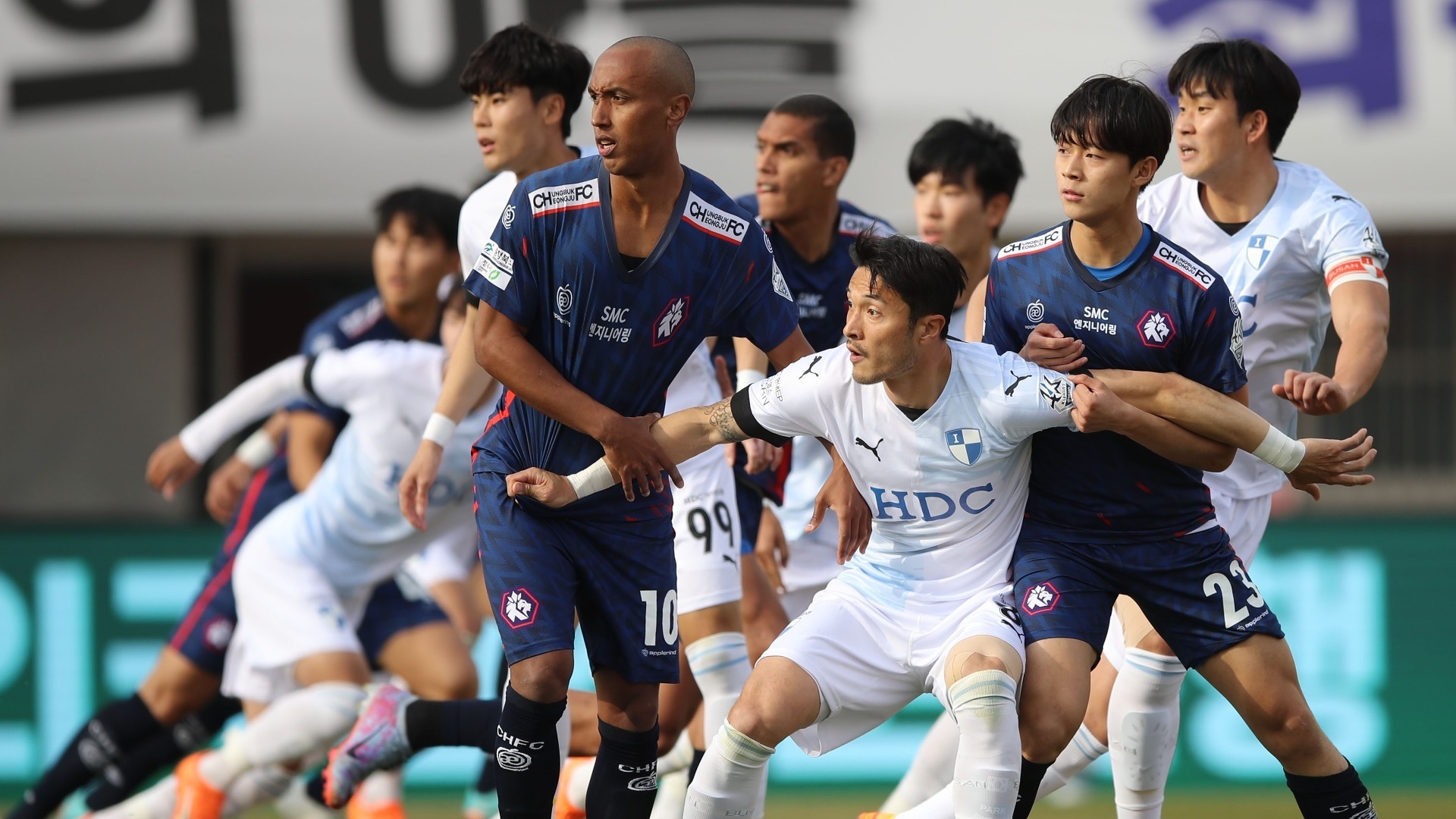 nhan-dinh-soi-keo-cheonan-vs-busan-luc-12h00-ngay-8-10-2025-2