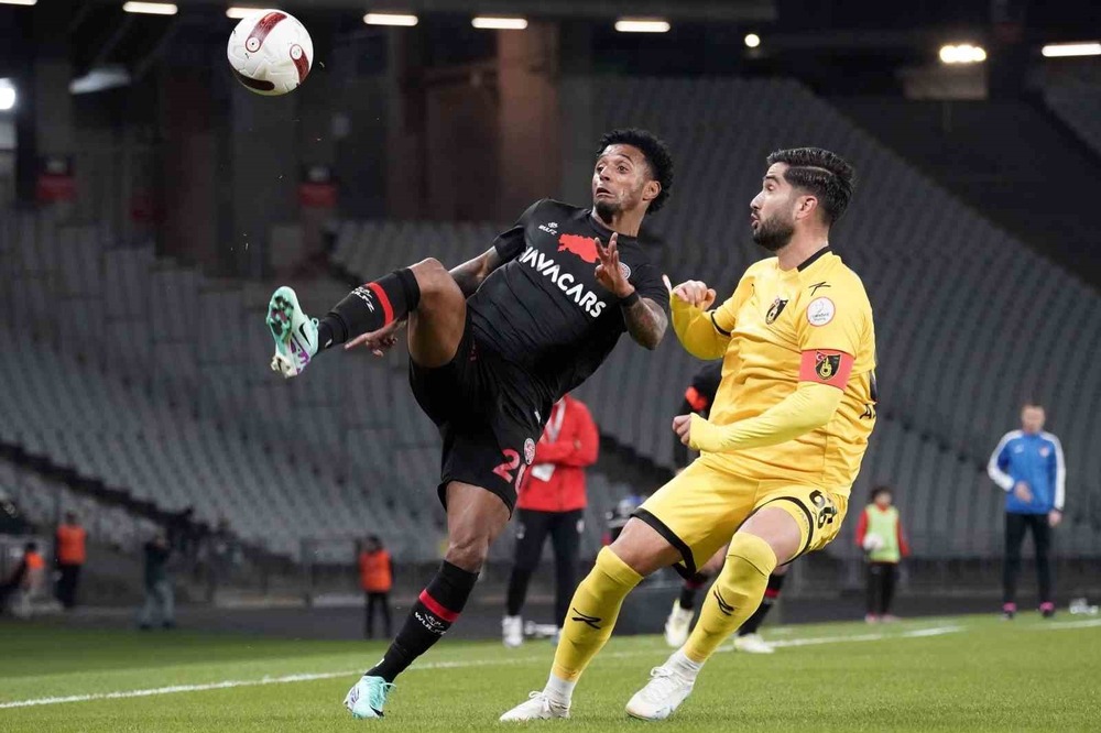 Nhận định soi kèo Fatih Karagumruk vs İstanbulspor lúc 19h00 ngày 17/12/2025 nhan-dinh-soi-keo-fatih-karagumruk-vs-istanbulspor-luc-19h00-ngay-17-12-2025