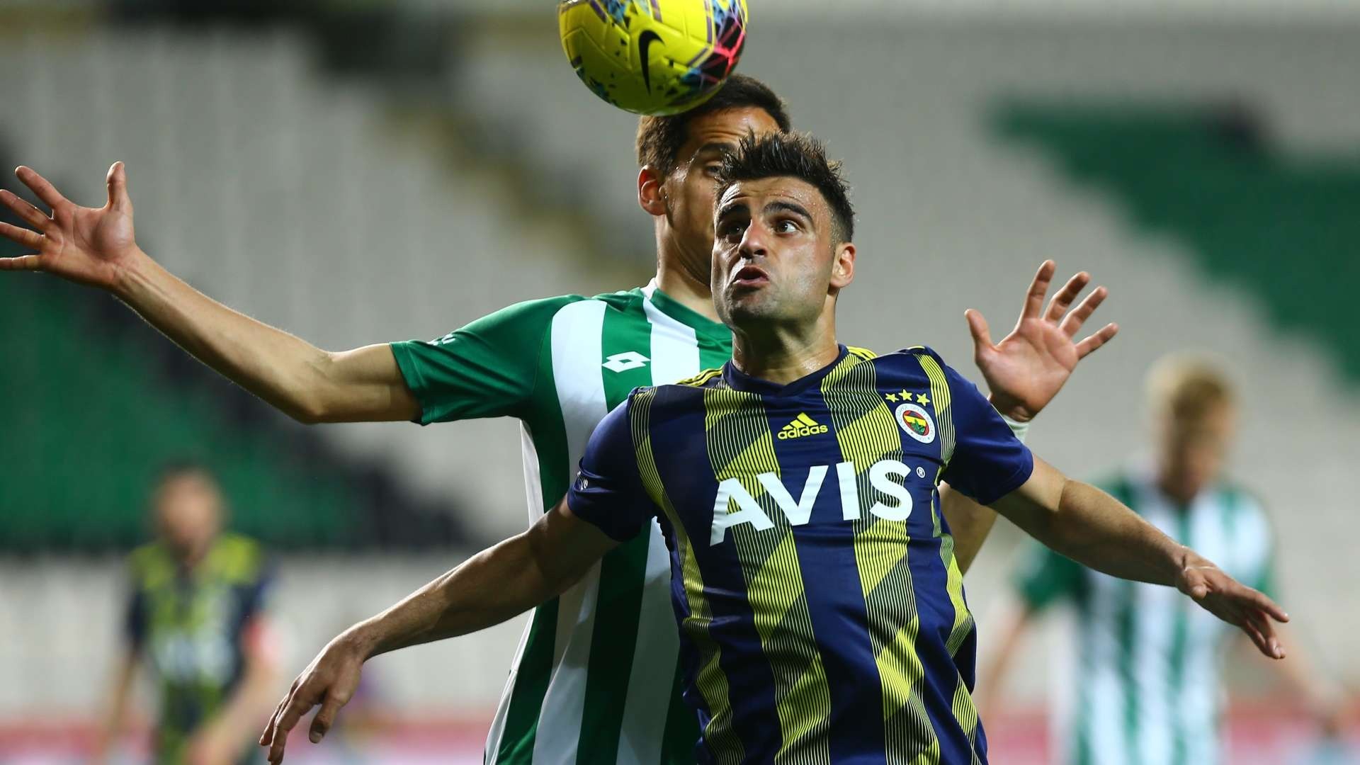 Nhận định soi kèo Fenerbahce vs Konyaspor lúc 00h00 ngày 16/12/2025 nhan-dinh-soi-keo-fenerbahce-vs-konyaspor-luc-00h00-ngay-16-12-2025-1