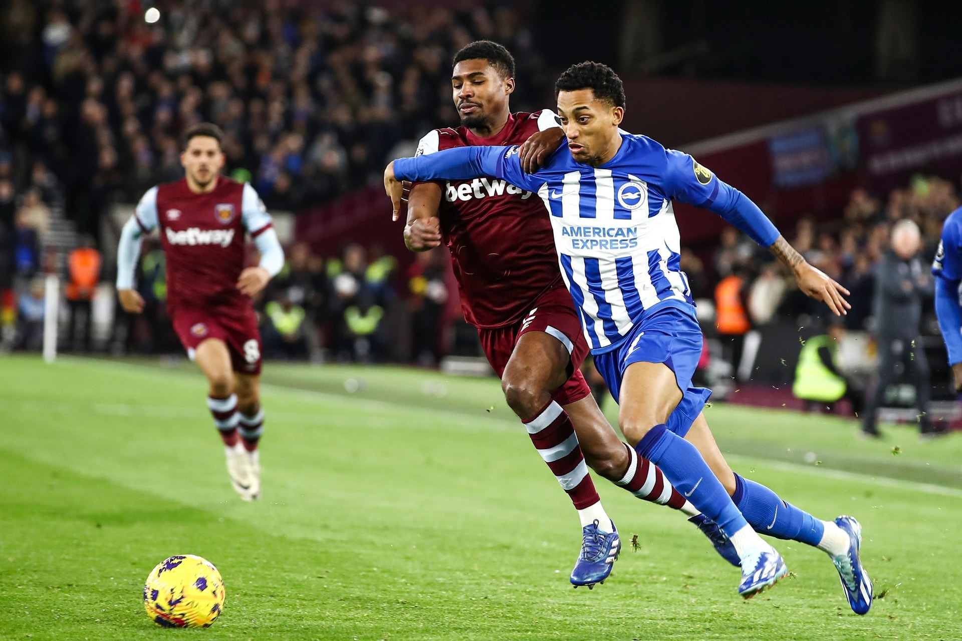 Nhận định soi kèo West Ham vs Brighton lúc 02h30 ngày 31/12/2025 nhan-dinh-soi-keo-west-ham-vs-brighton-luc-02h30-ngay-31-12-2025-1