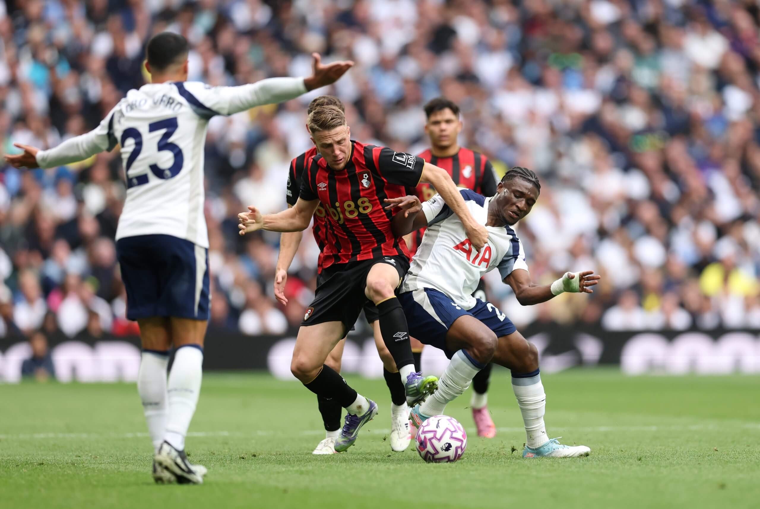 Nhận định soi kèo Bournemouth vs Tottenham lúc 02h30 ngày 8/1/2026 nhan-dinh-soi-keo-bournemouth-vs-tottenham-luc-02h30-ngay-8-1-2026-1