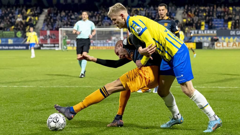 Nhận định soi kèo Heerenveen vs Waalwijk lúc 0h45 ngày 16/1/2026 nhan-dinh-soi-keo-heerenveen-vs-waalwijk-luc-0h45-ngay-16-1-2026-1