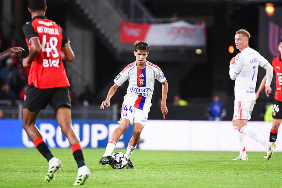 Lyon vs Rennes (01:45 – 04/05) | Xem lại trận đấu